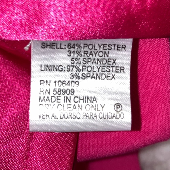 LAST CHANCE - Katherine Kelly Stunning Classic Pink Sheath - Picture 3 of 8